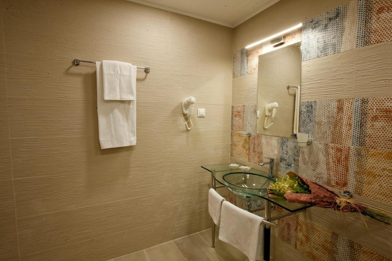 Stayinn Rainbow Houses Beachfront By Asteri Hotels ซันนีบีช ภายนอก รูปภาพ