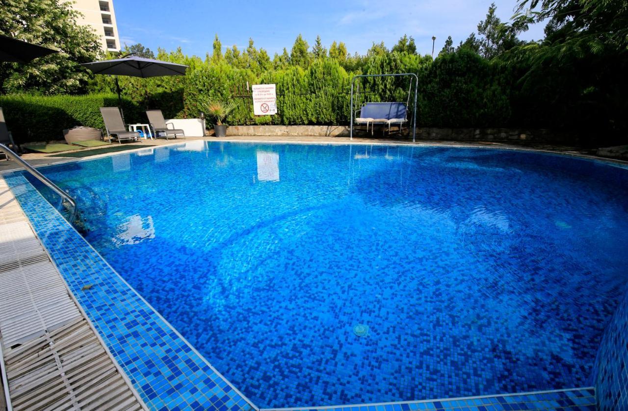 Stayinn Rainbow Houses Beachfront By Asteri Hotels ซันนีบีช ภายนอก รูปภาพ