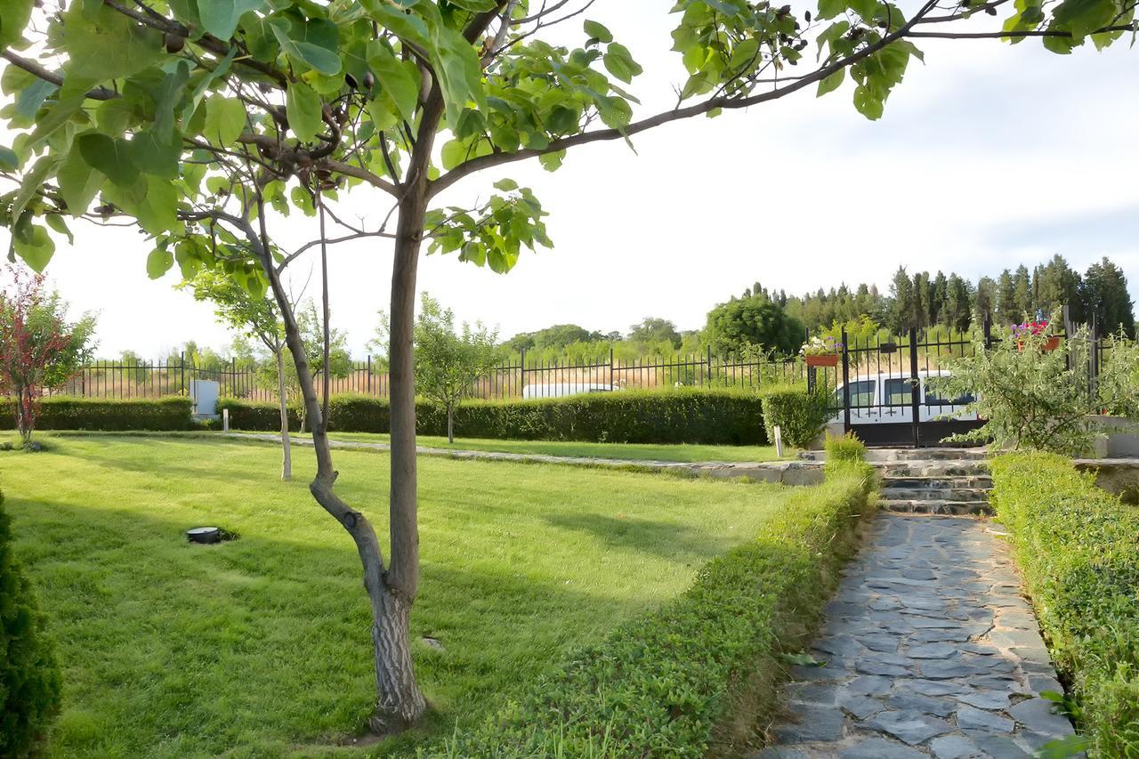 Stayinn Rainbow Houses Beachfront By Asteri Hotels ซันนีบีช ภายนอก รูปภาพ